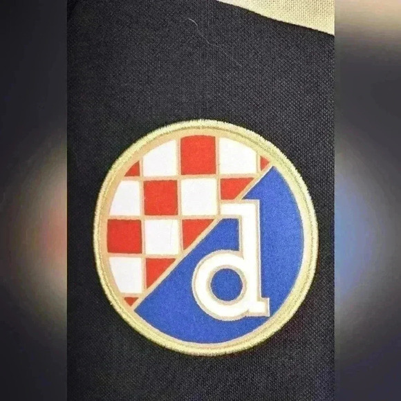 PUMA GNK DINAMO ZAGREB Navy Gold Embroider Polyester  Youth Jersey Small 745527 - Picture 5 of 9